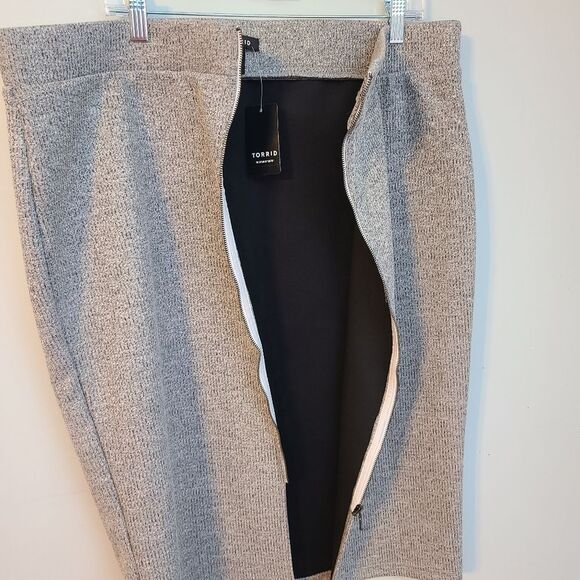 Torrid Grey Ribbed Zip Front Womens 3X Bodycon Pencil Thick Skirt Careerwear - Picture 4 of 12